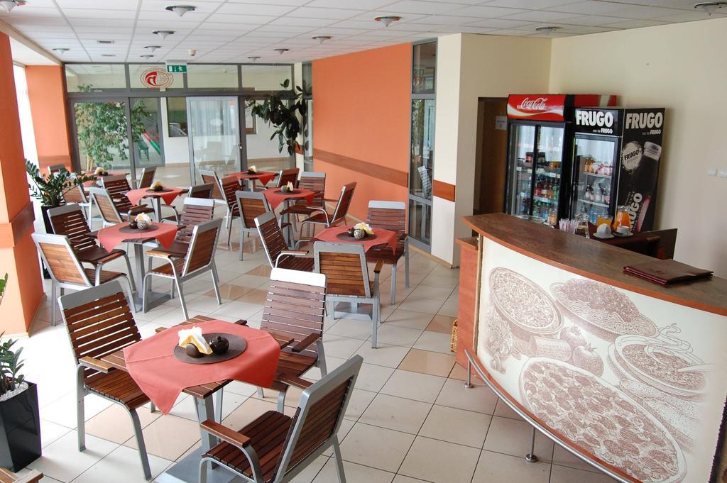 Hotel Kreator-Sport Cracovie Extérieur photo